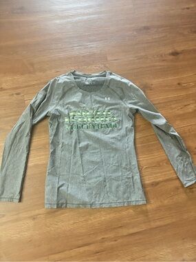 Under Armour Gray Long Sleeve South Florida Volleyball Tee with Green Graphic